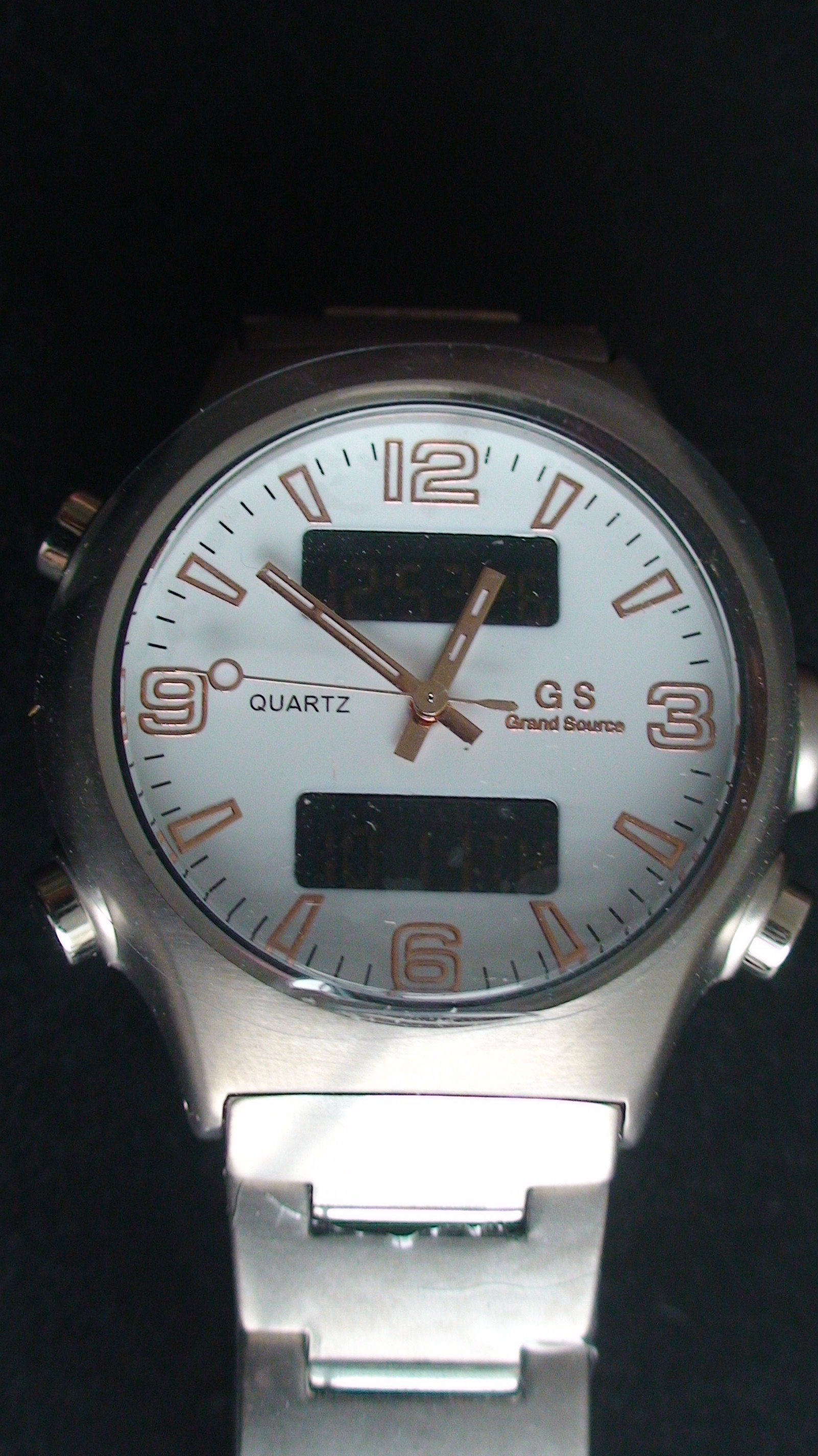 ͼƬ:HY854 Titanium watch(white)<br>ʱ:2012-10-27 15:21:43<br>:861
